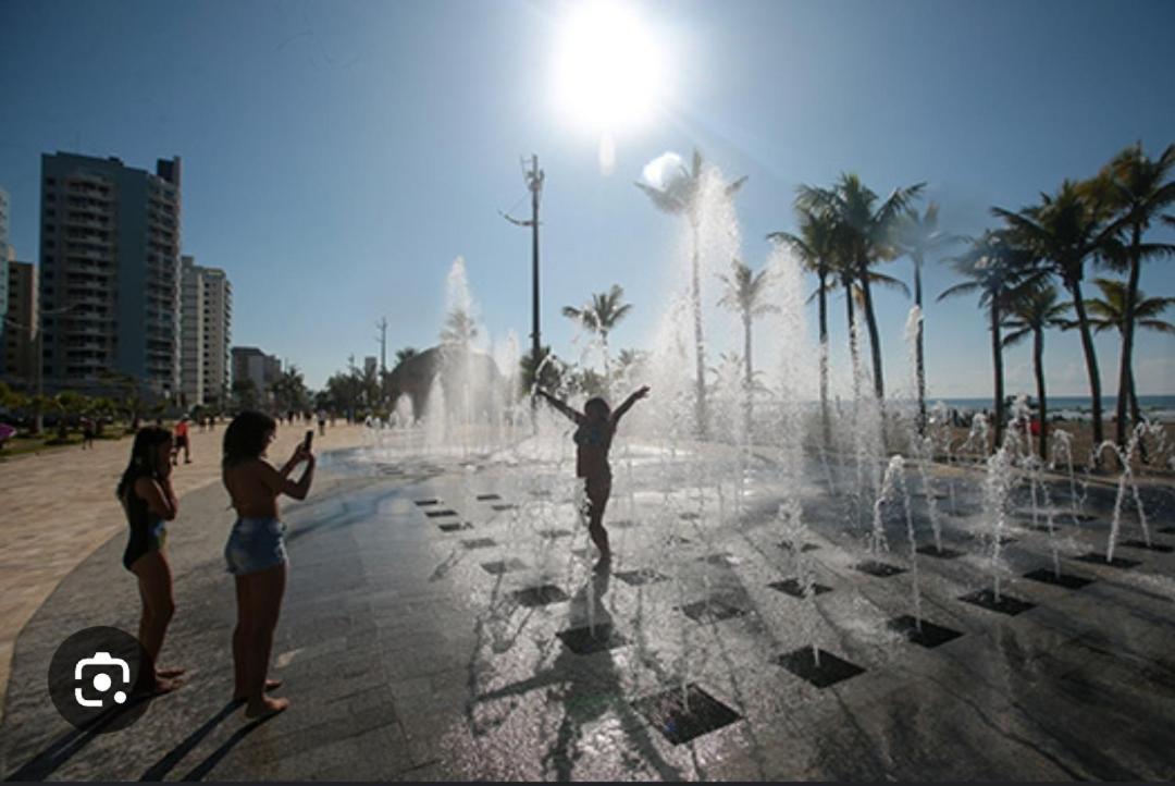 Ape Privilegiado No Centro Da Ocian E A 150M Da Praia E Feirinha, Com Wi-Fi E Garagem ! Praia Grande  Kültér fotó